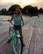 sixthreezero Around the Block Women's 24" 21 Speed Beach Cruiser Bicycle with Rear Rack — product view 40