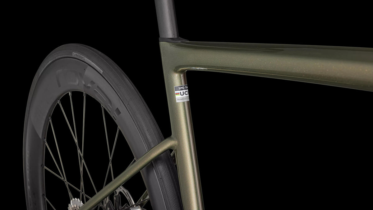 S-Works Tarmac SL8 – SRAM RED AXS (2025) — Gloss Cypress Metallic/Magenta to Gold Pearl/Satin Black Metallic — detail 60