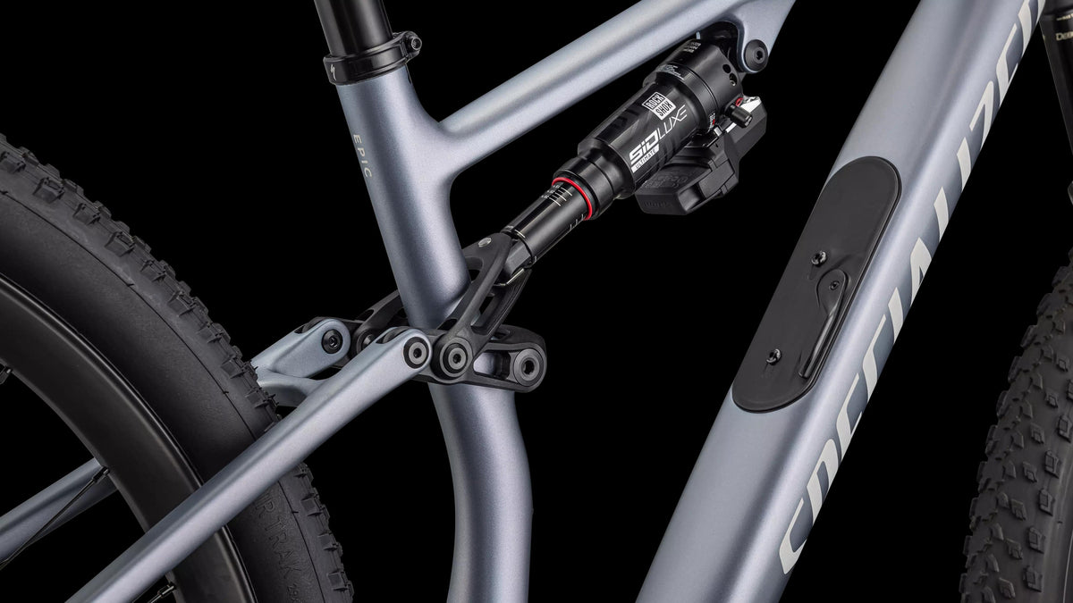 Epic 8 Pro - SRAM X0 AXS, RockShox Ultimate Flight Attendant (2026) — Glacial Metallic Pearl / Metallic White Silver — detail 70