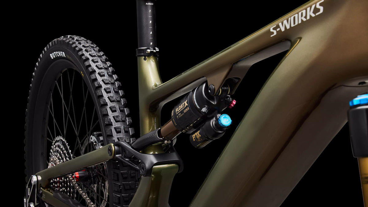 S-Works Turbo Levo 4 (2026) — Gloss Laurel Green / Burnt Gold / Chrome — detail 150