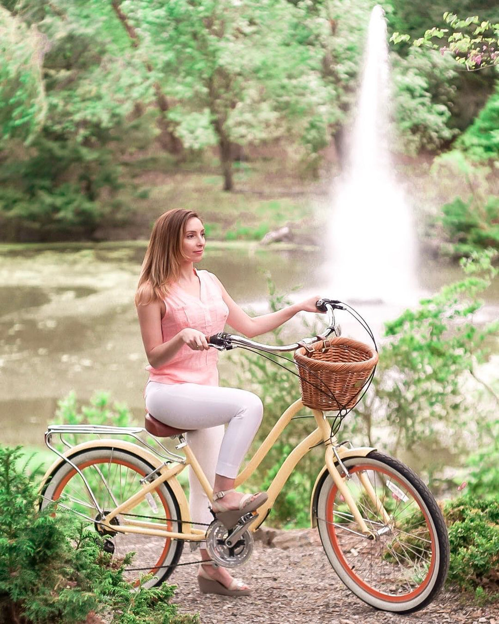 sixthreezero EVRYjourney Women's 26" 7 Speed Steel Step-Through Touring Hybrid Bicycle — product view 45