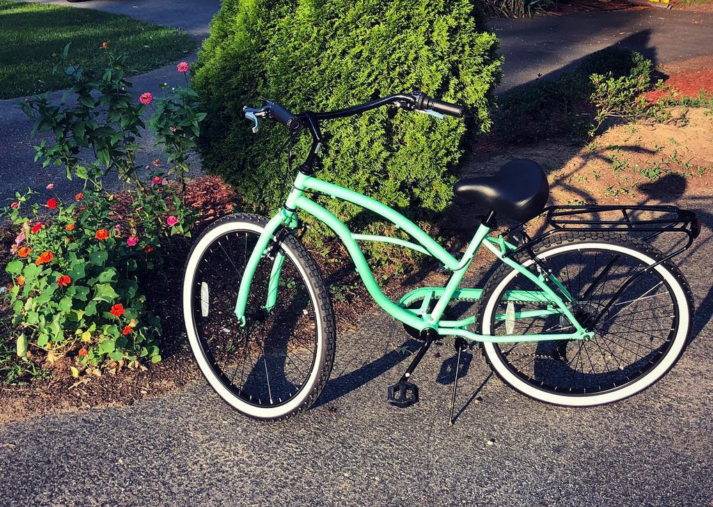 sixthreezero Around the Block Women's 24" Seven Speed Beach Cruiser Bicycle with Rear Rack — product view 16