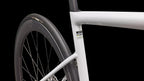 Tarmac SL8 Pro - Shimano Ultegra Di2 (2026) — Gloss Dolomite Metallic / Nebula Metallic — detail 60