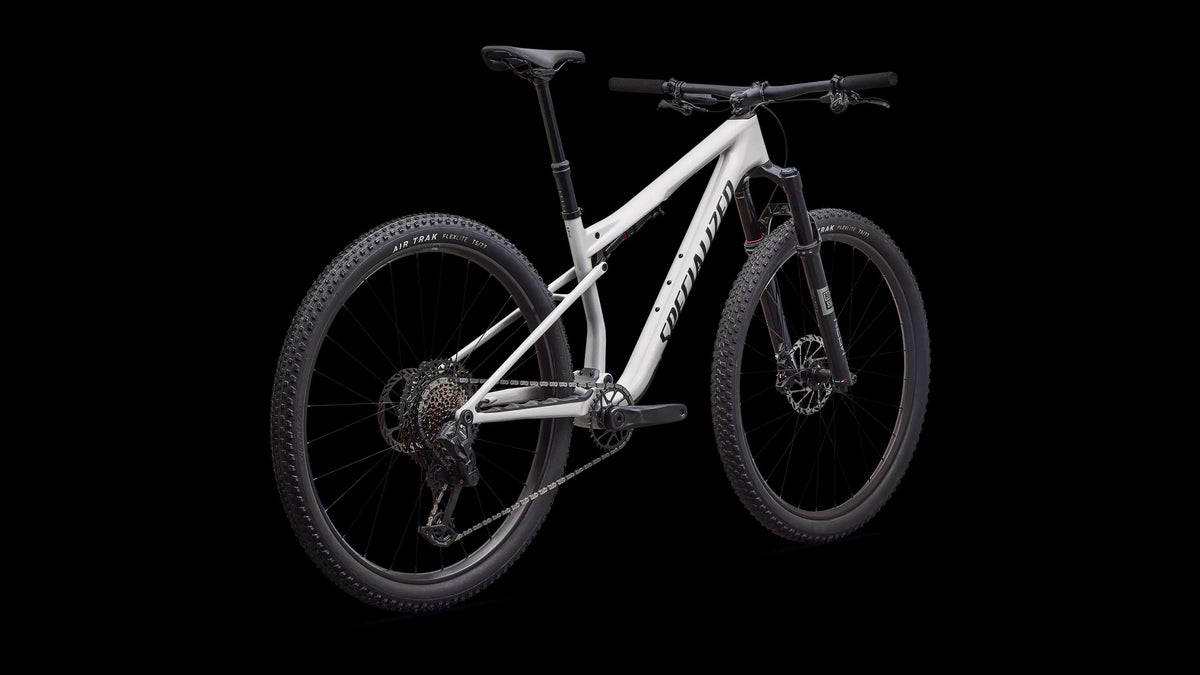Epic 9 Sport (2027) — Gloss Dolomite Metallic / Metallic Obsidian — detail 30