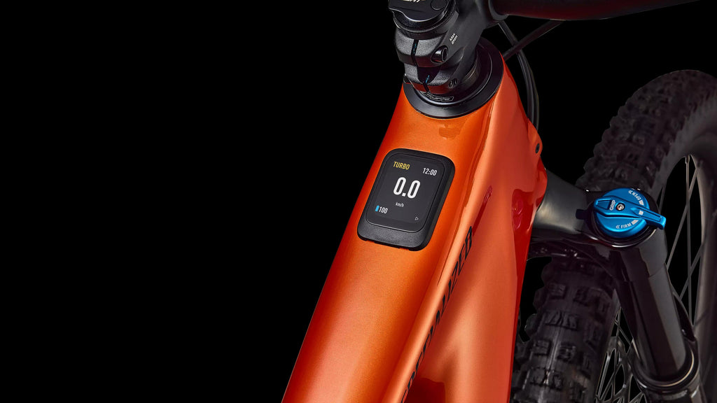 Turbo Levo 4 Comp (2026) — Gloss Orange Tint Over Silver Dust / Dark Navy — detail 90