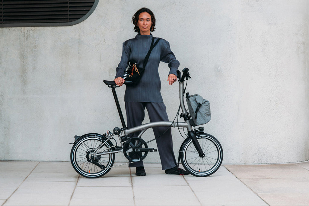 Brompton Electric T Line with SuperRoll+ - e-Motiq system - 4-speed — product view 9