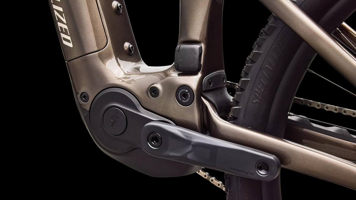 Turbo Levo R Comp (2026) — Gloss Gunmetal / White Mountains — detail 70