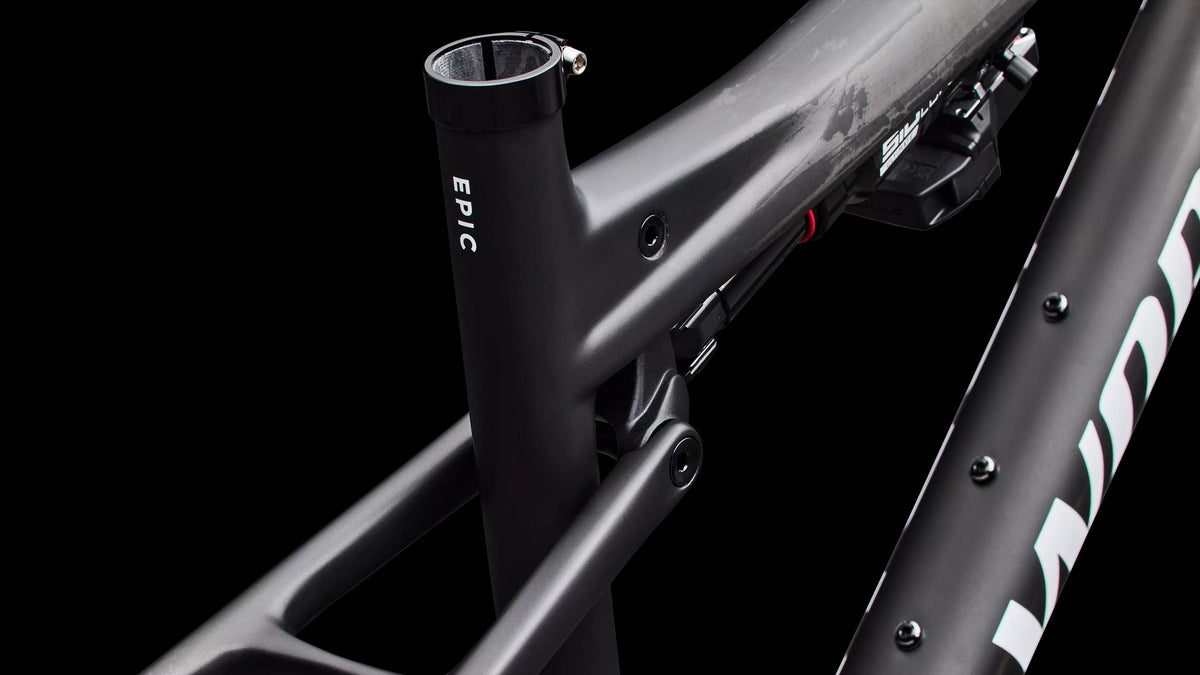 S-Works Epic 9 Frameset (2027) — Satin Carbon / Metallic White Silver — detail 100