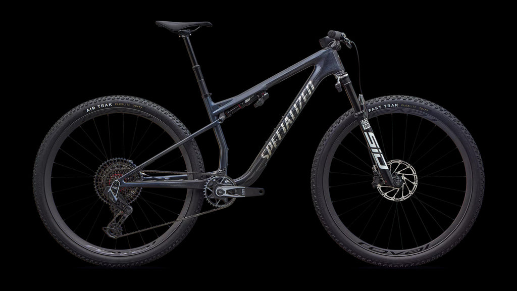 Epic 9 Pro (2027) — Gloss Carbon / Chaos Glitter Pearl / Chrome — side view