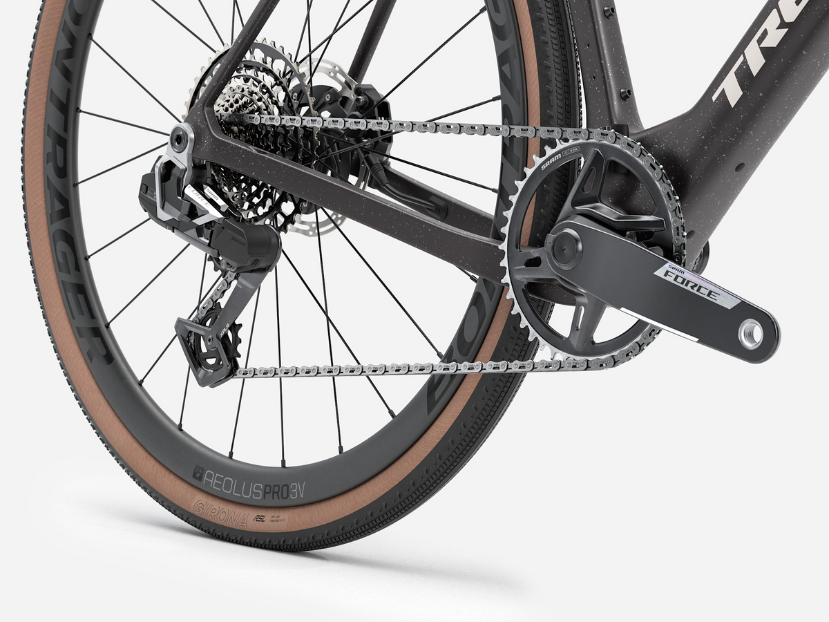 2027 Trek Checkmate SLR 7 AXS - Gloss Trek Black/Matte Carbon Smoke — image 4