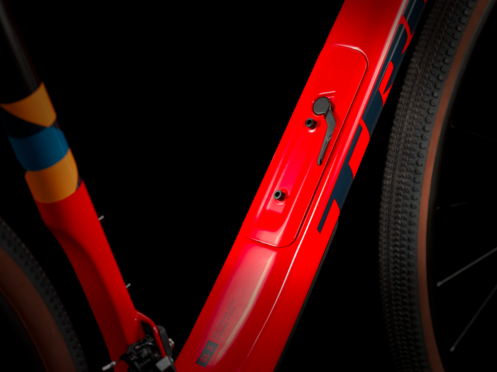 2024 Trek Checkpoint SL 5 - Radioactive Red/Nautical Navy — image 15
