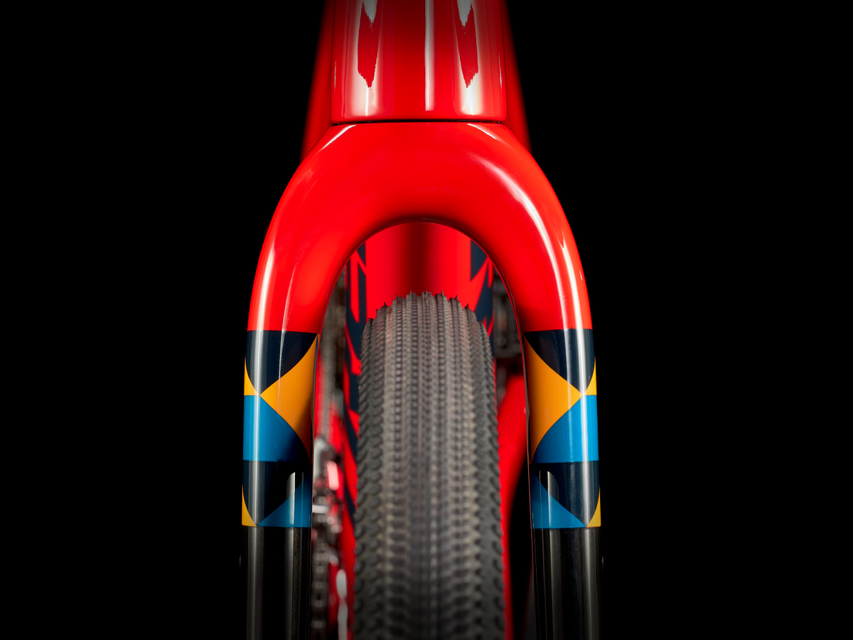 2024 Trek Checkpoint SL 5 - Radioactive Red/Nautical Navy — image 19