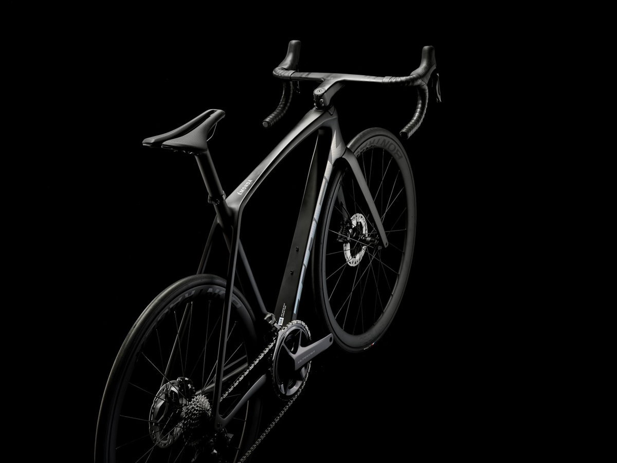 2024 Trek Émonda SLR 7 - Deep Smoke — image 4