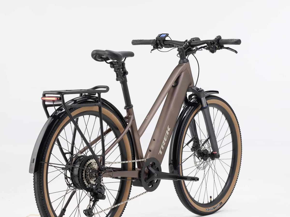 Trek FX+ 2S Midstep 2027 — product view 4