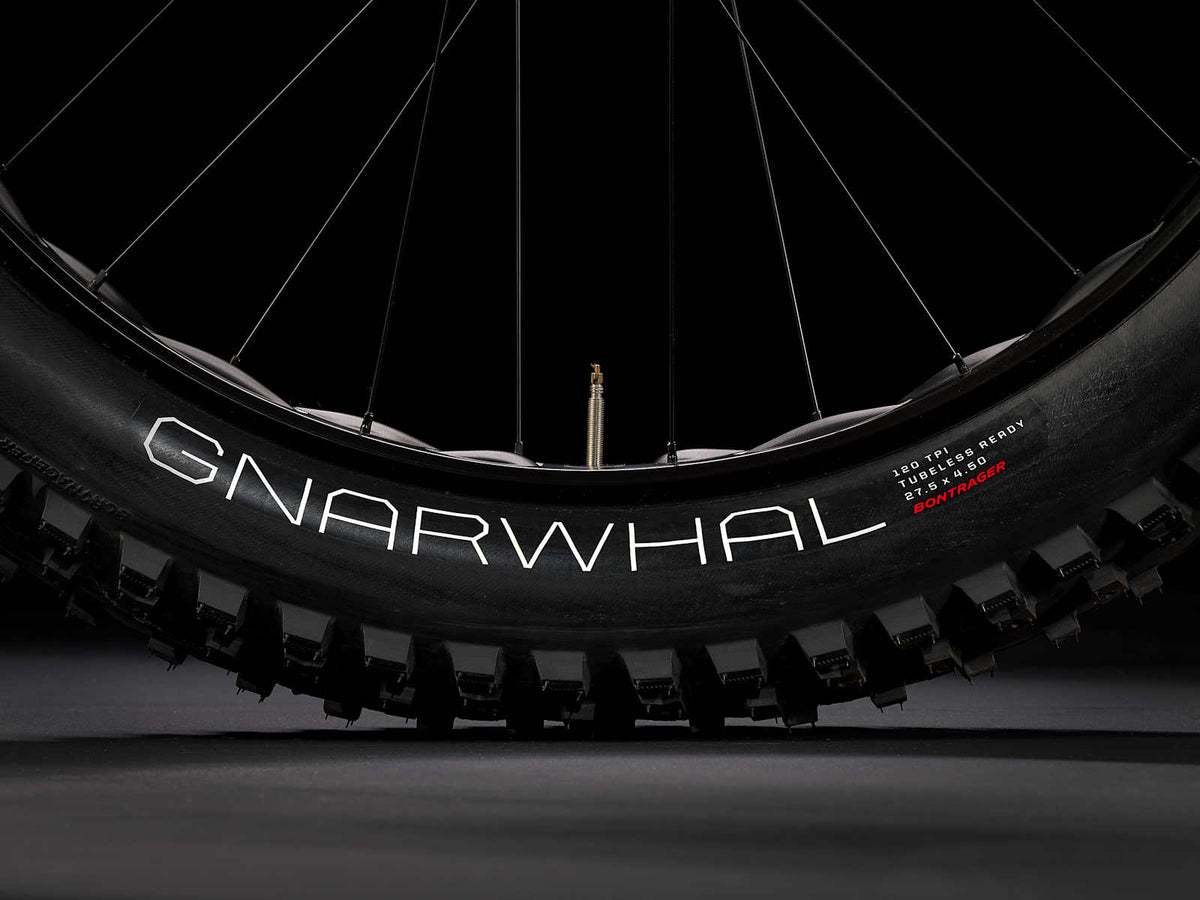 Trek Farley 9 2027 — product view 6