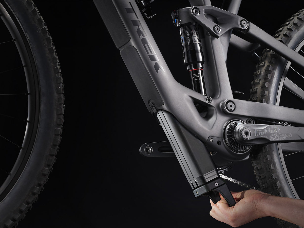 2025 Trek Fuel EXe 9.5 - Matte Dnister Black — image 9