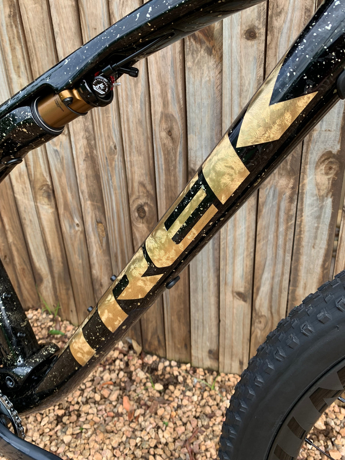 Trek Supercaliber 9.8 GX Gen 1 - Project One Sweet Gold Leaf (Large) — image 2