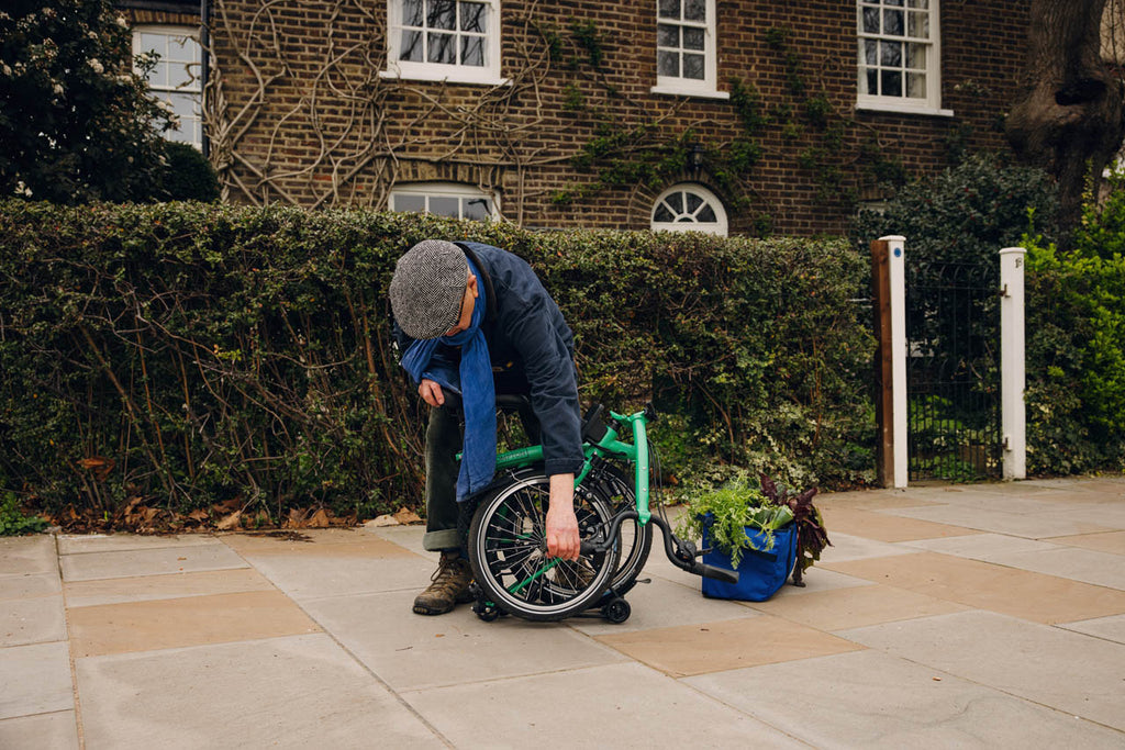 Brompton Electric C Line with SuperRoll+ - e-Motiq system - 4-speed — product view 3