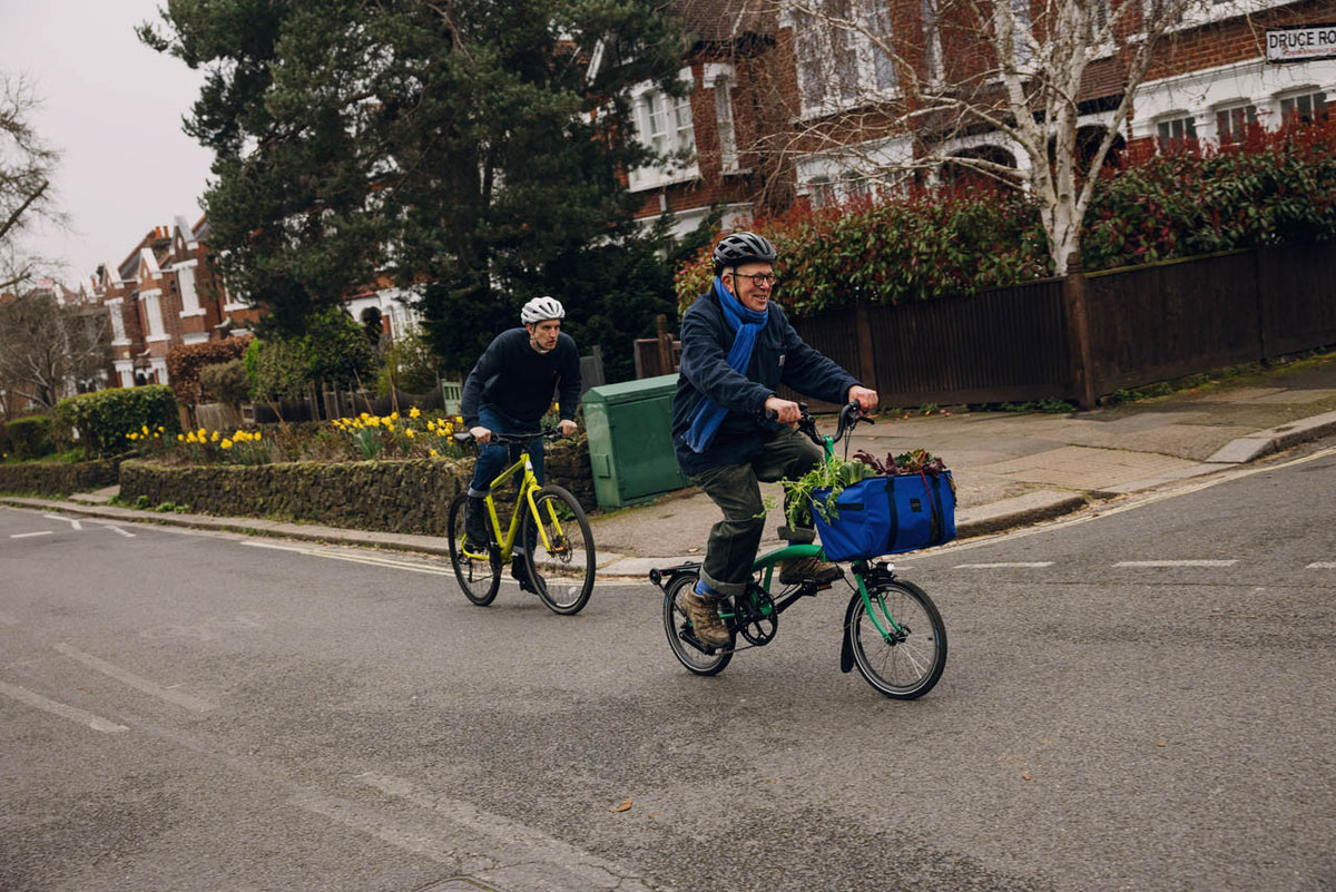 Brompton Electric C Line with SuperRoll+ - e-Motiq system - 4-speed — product view 6