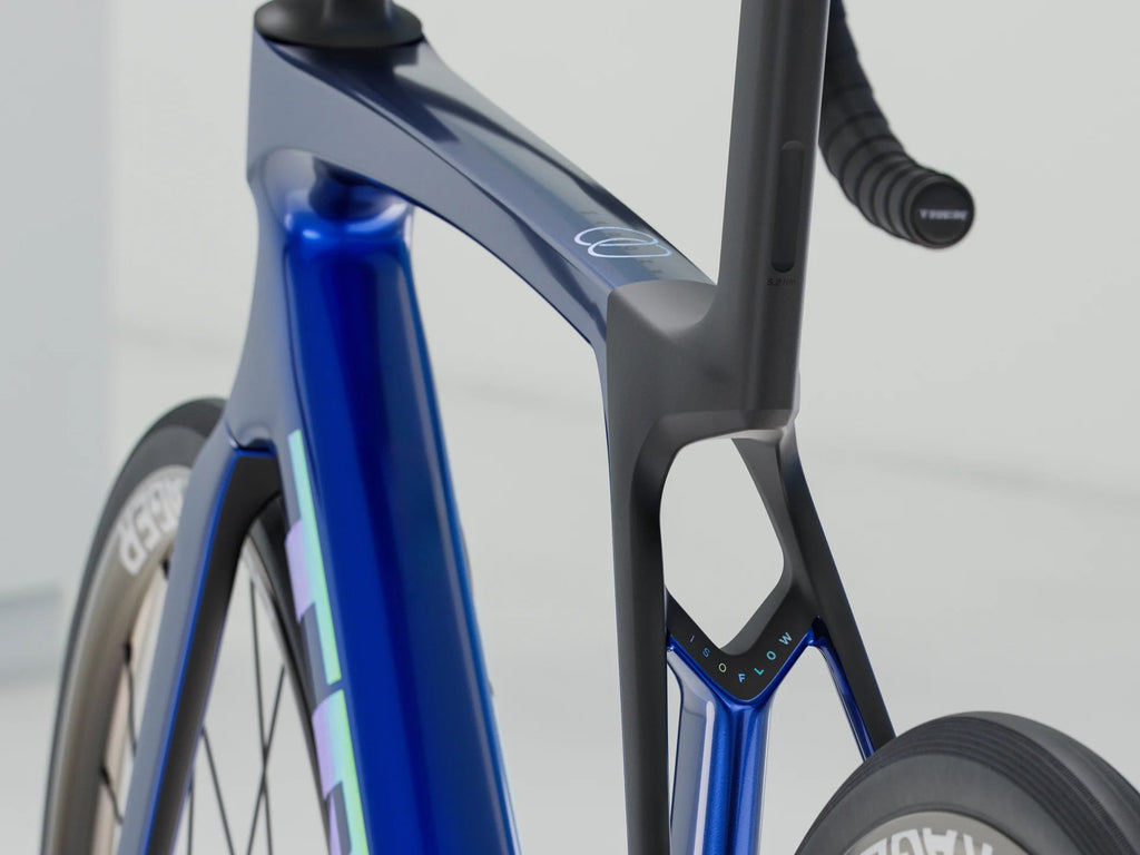 2025 Trek Madone SL 5 Gen 8 - Hex Blue — image 9