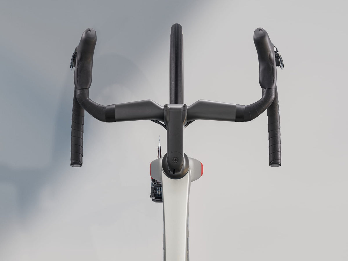 Trek Madone SL 7 Gen 8 - Matte Lunar Silver — image 3