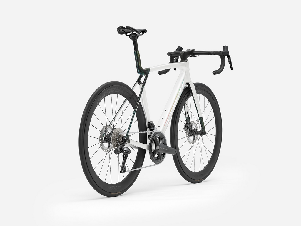 2027 Trek Madone SL 7 Gen 8 - Gloss Crystal White/Matte Deep Smoke — image 2