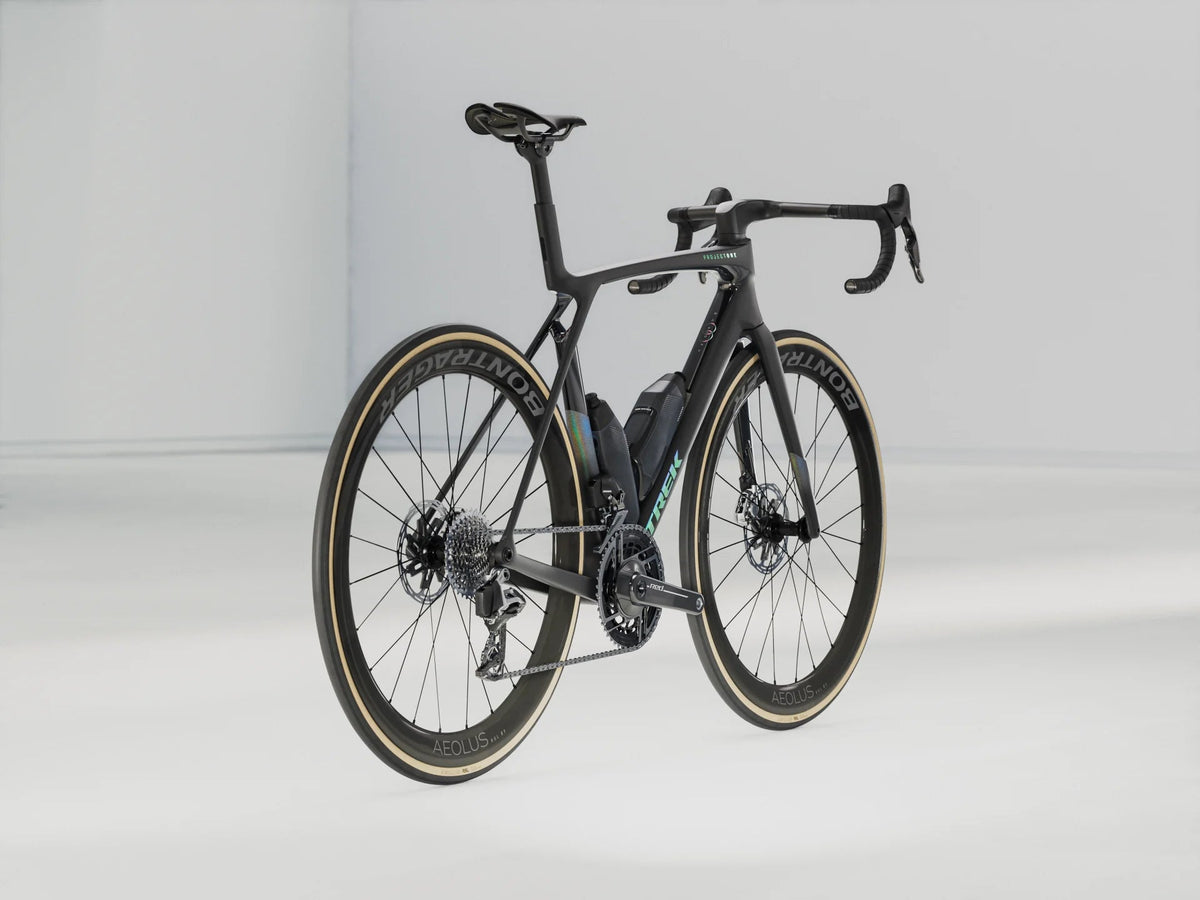 2025 Trek Madone SLR 9 AXS Gen 8 — image 2