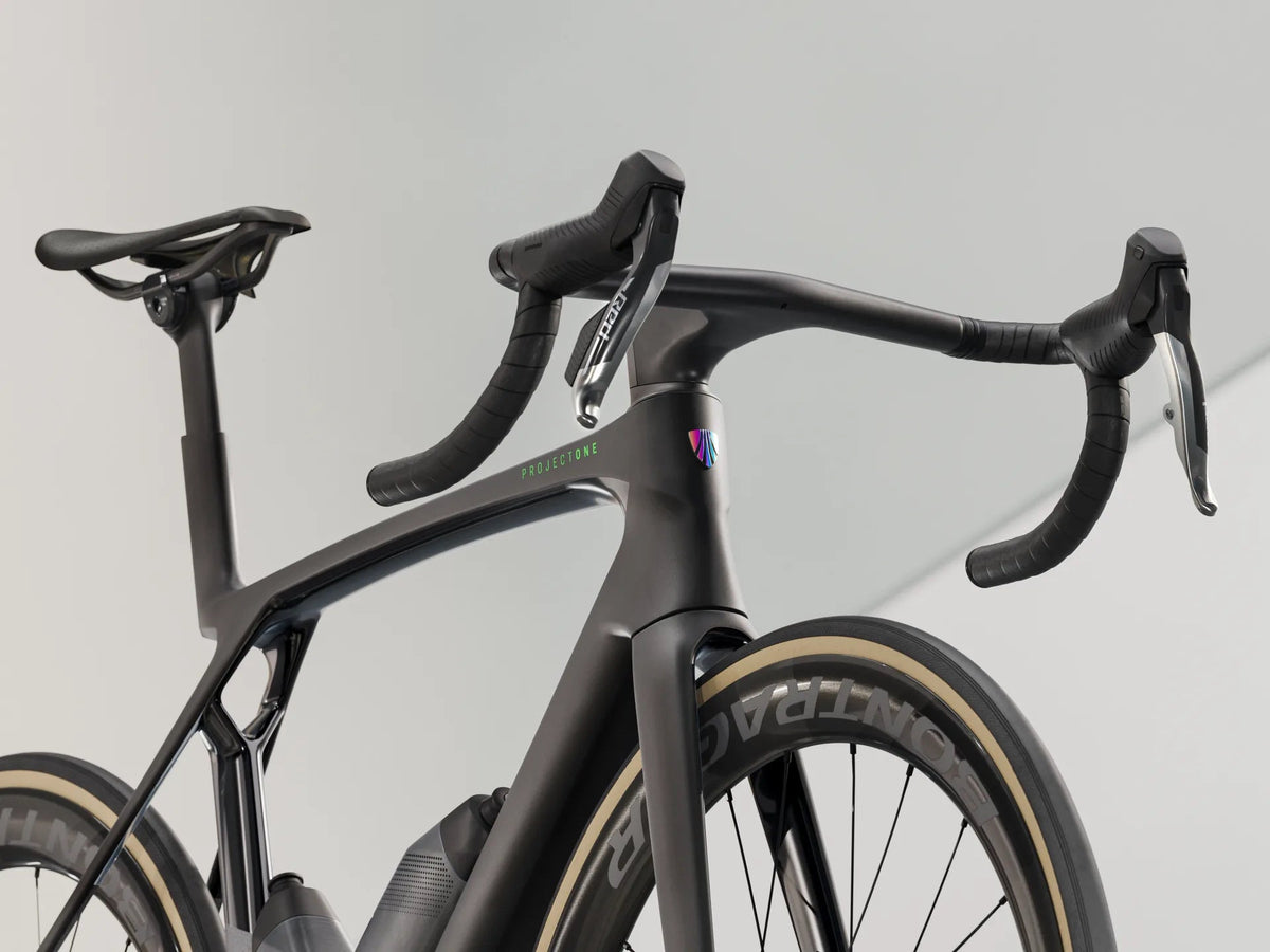 2025 Trek Madone SLR 9 AXS Gen 8 — image 5