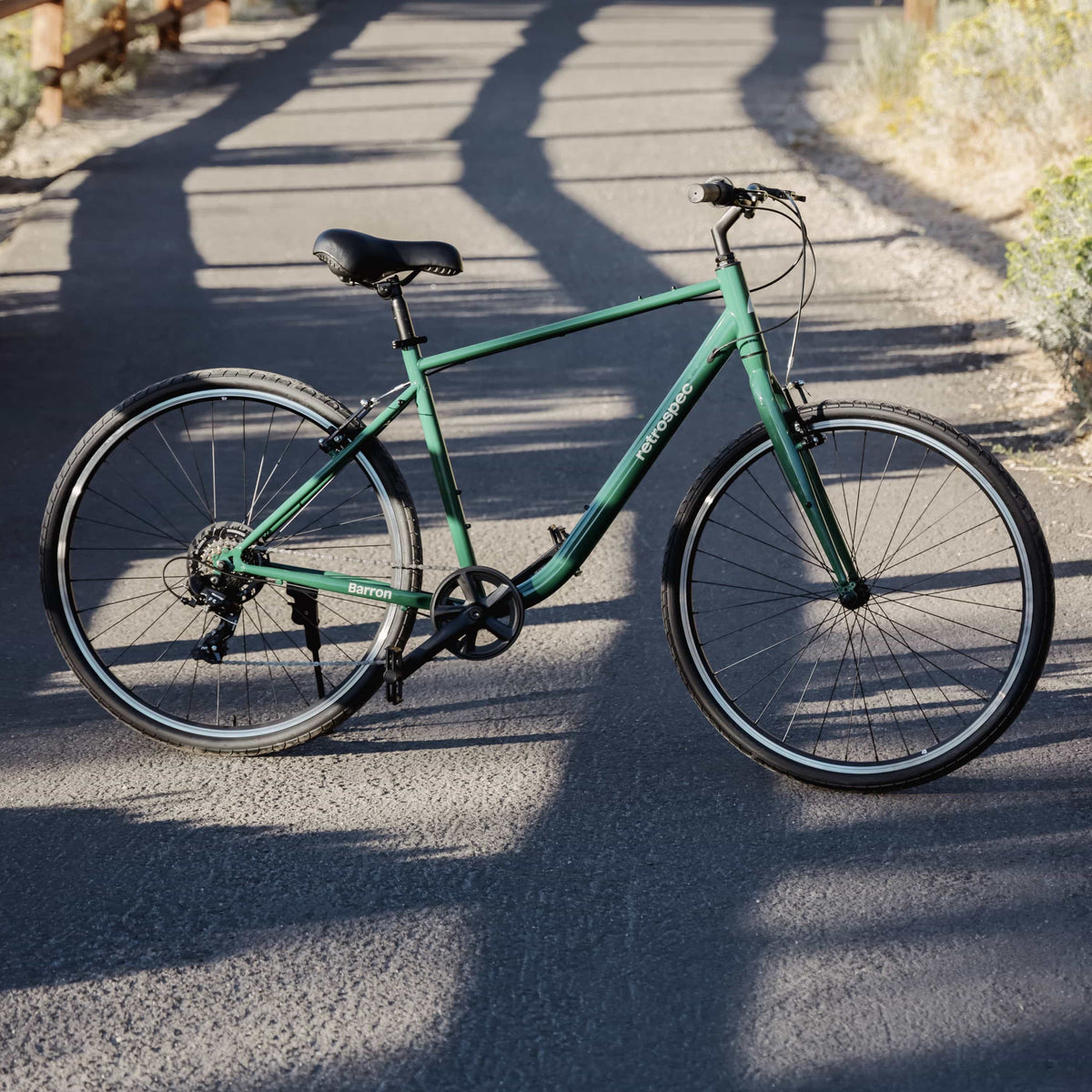 Retrospec Barron Comfort Hybrid Bike - 7 Speed — product view 4
