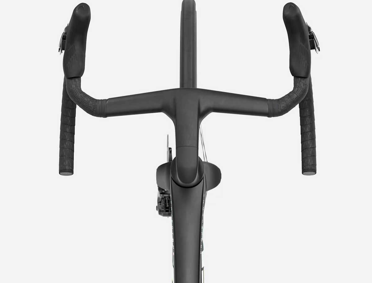 2027 Trek Madone SLR 7 Gen 8- Matte Deep Smoke — image 4