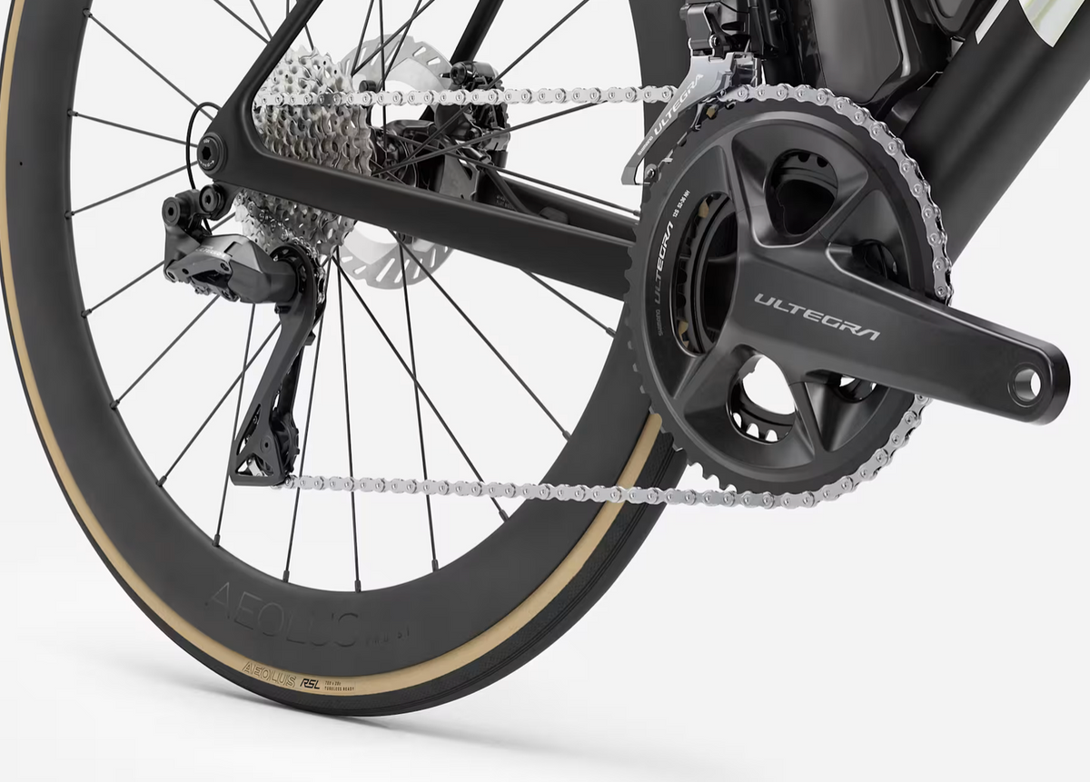 2027 Trek Madone SLR 7 Gen 8- Matte Deep Smoke — image 6