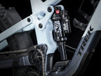 2025 Trek Slash 8 Gen 6 - Plasma Grey Pearl — image 6
