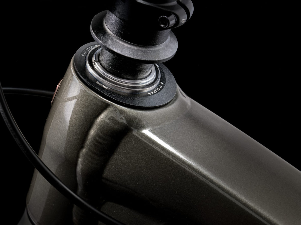 2025 Trek Slash 8 Gen 6 - Plasma Grey Pearl — image 9