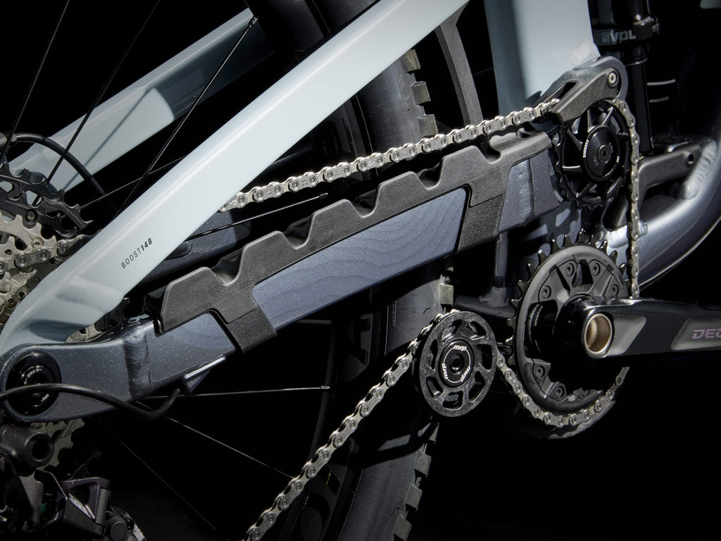 2025 Trek Slash 8 Gen 6 - Plasma Grey Pearl — image 10