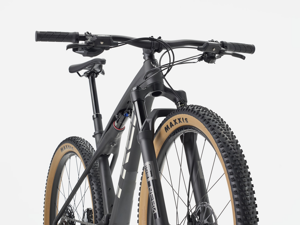 2027 Trek Supercaliber SL 9.6 Gen 2 — image 3
