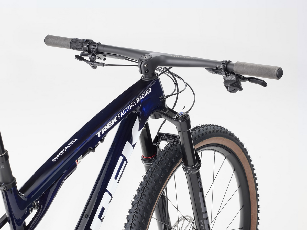 2027 Trek Supercaliber SLR 9.8 X0 AXS T-Type Gen 2 - Navy Smoke — image 4