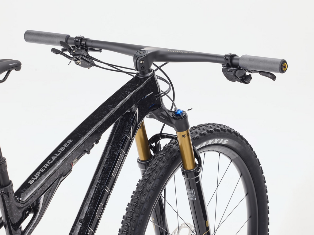 2027 Trek Supercaliber SLR 9.8 XT Di2 Gen 2 - Carbon Smoke/Galactic Grey Marble — image 10