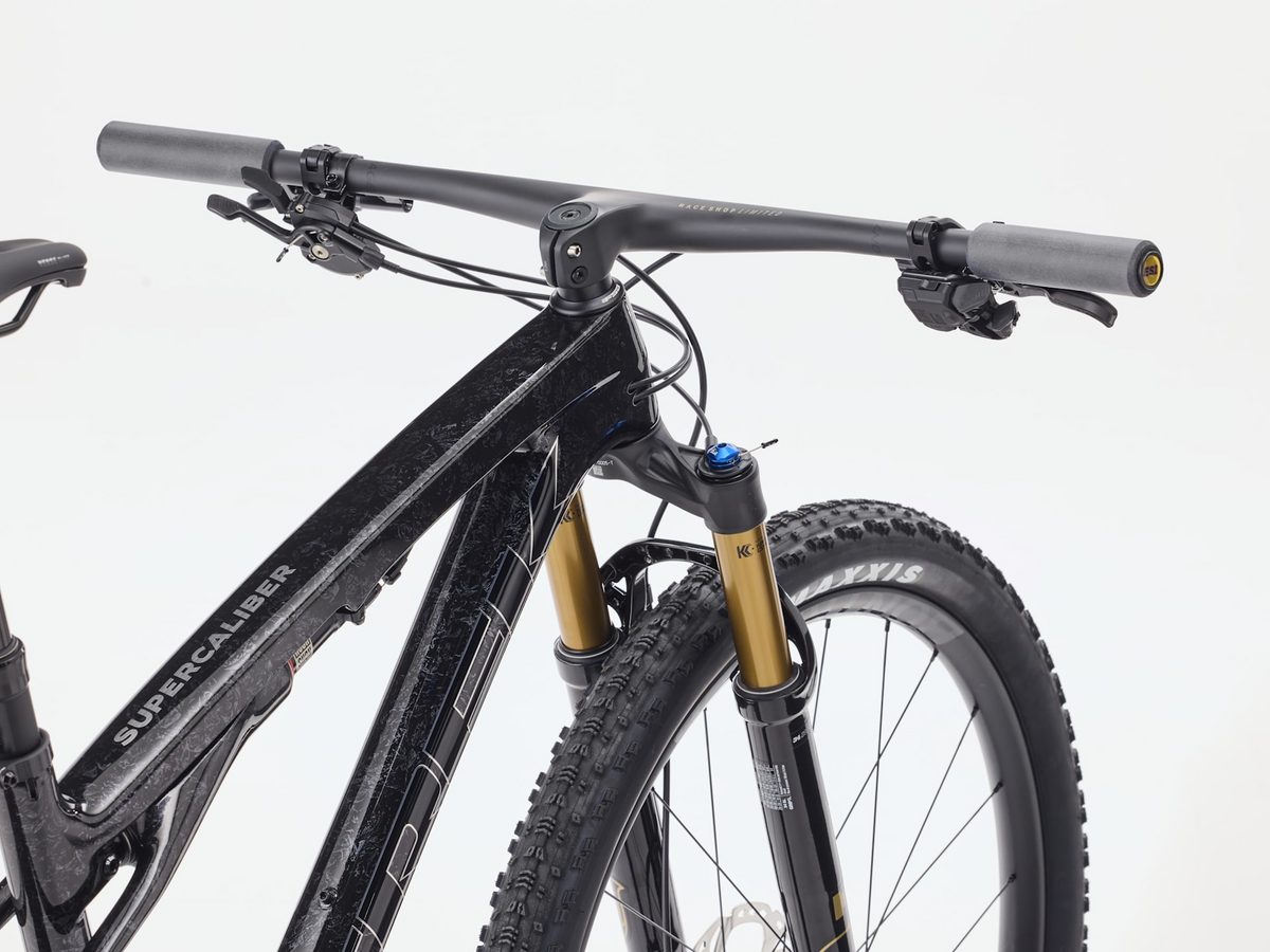 2027 Trek Supercaliber SLR 9.8 XT Di2 Gen 2 - Carbon Smoke/Galactic Grey Marble — image 10