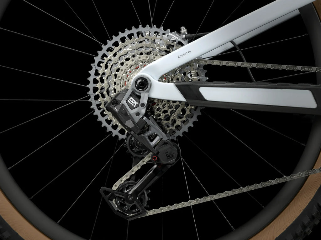 2024 Trek Top Fuel 9.8 GX AXS T-Type - Plasma Grey Pearl — image 5