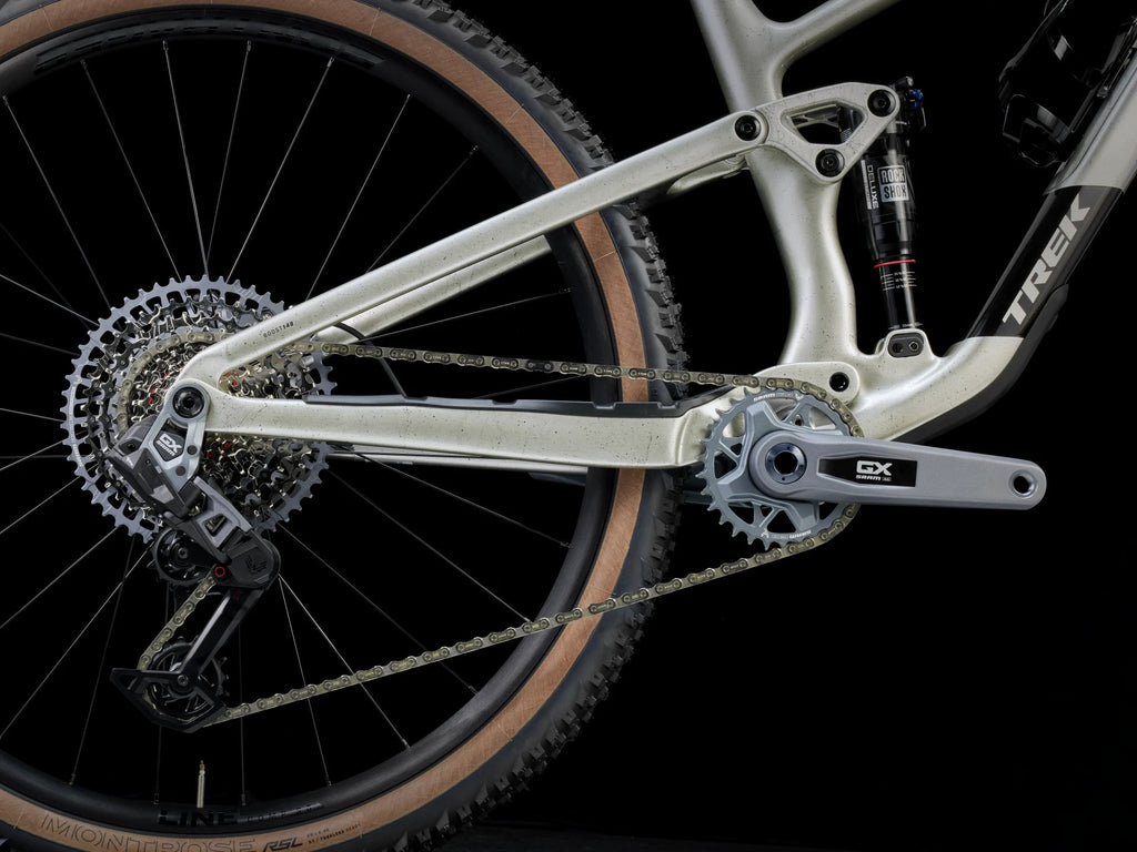 2025 Trek Top Fuel 9.8 GX AXS Gen 4- Lunar Silver — image 12