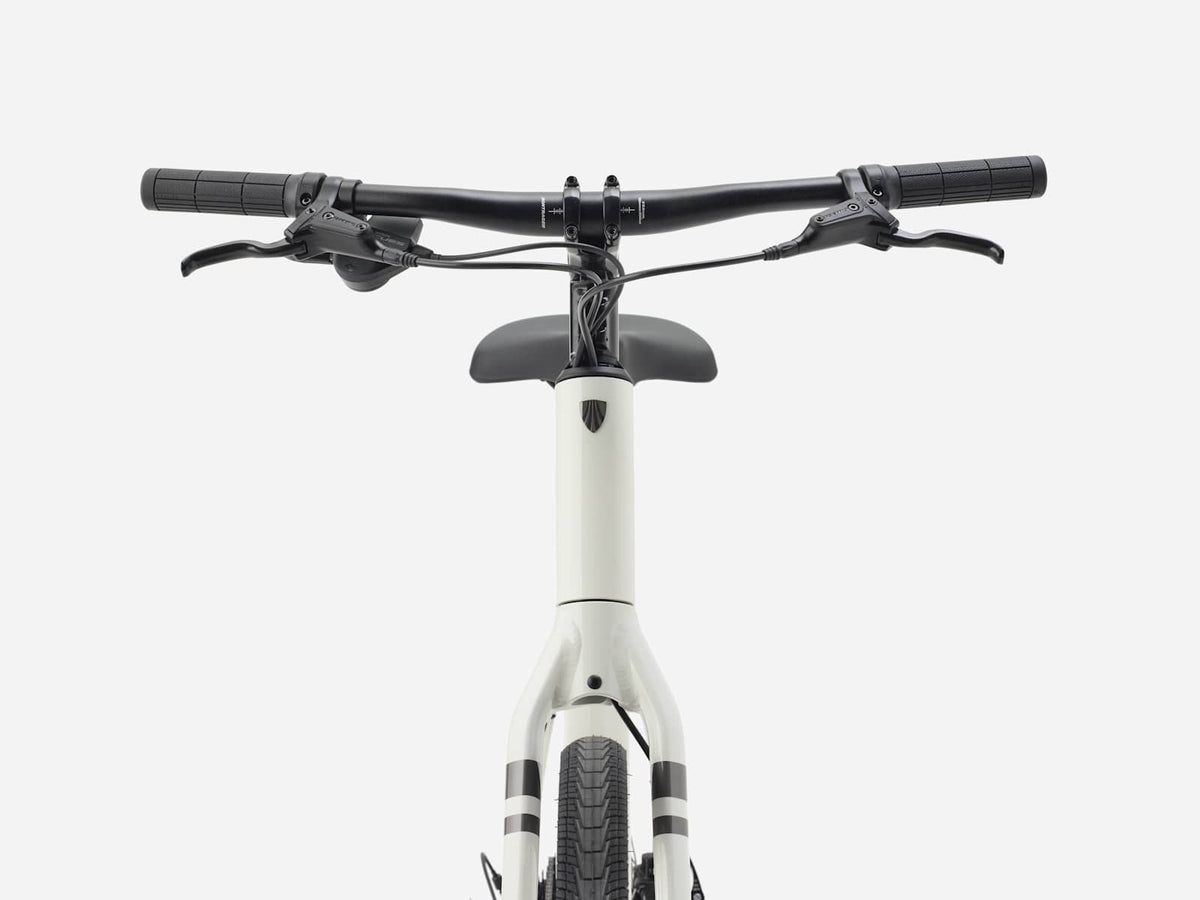 Trek Verve 2 Lowstep 2027 — product view 3