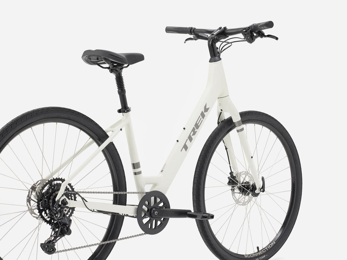 Trek Verve 2 Lowstep 2027 — product view 4