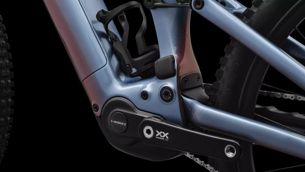 S-Works Turbo Levo 4 (2026) — Gloss Glacial Metallic / Red Pearl / Black Pearl — detail 200