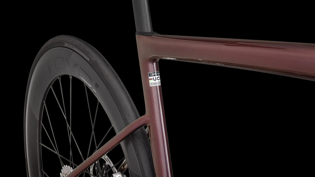 S-Works Tarmac SL8 – SRAM RED AXS (2025) — Gloss Solidity/Red to Black Pearl/Metallic White Silver — detail 60