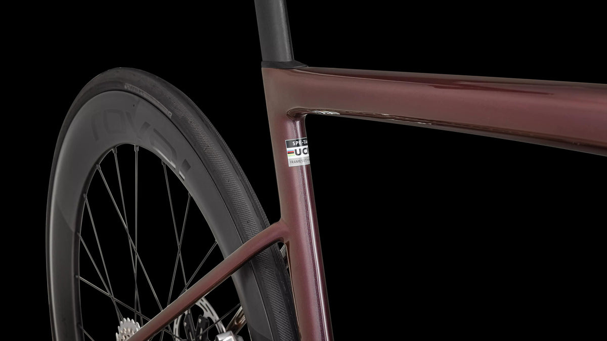 S-Works Tarmac SL8 – SRAM RED AXS (2025) — Gloss Solidity/Red to Black Pearl/Metallic White Silver — detail 60