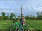 sixthreezero Around the Block Women's 24" 21 Speed Beach Cruiser Bicycle with Rear Rack — product view 83