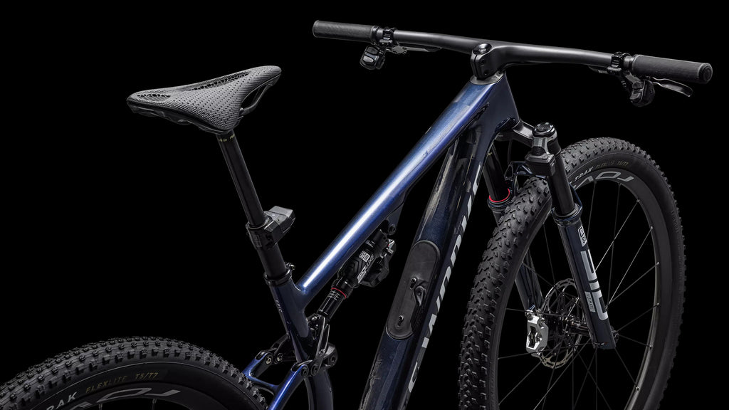 S-Works Epic 8 - SRAM XX SL AXS, RockShox Ultimate Flight Attendant (2026) — Gloss Cyan Blue Pearl / Metallic White Silver — detail 110
