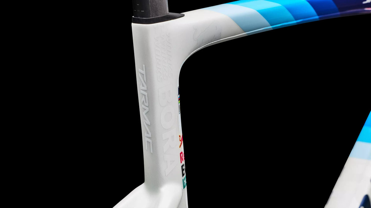 S-Works Tarmac SL9 Team Replica Frameset - Red Bull - BORA - hansgrohe (2027) — Gloss Metallic White Silver / Deep Blue — detail 90