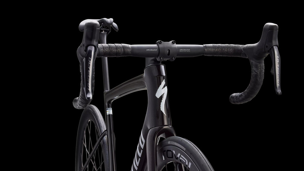 Tarmac SL8 Expert - Shimano Ultegra Di2 (2026) — Gloss Obsidian Metallic / 25% Cqv Reflex Super Red Pearl Over White — detail 50