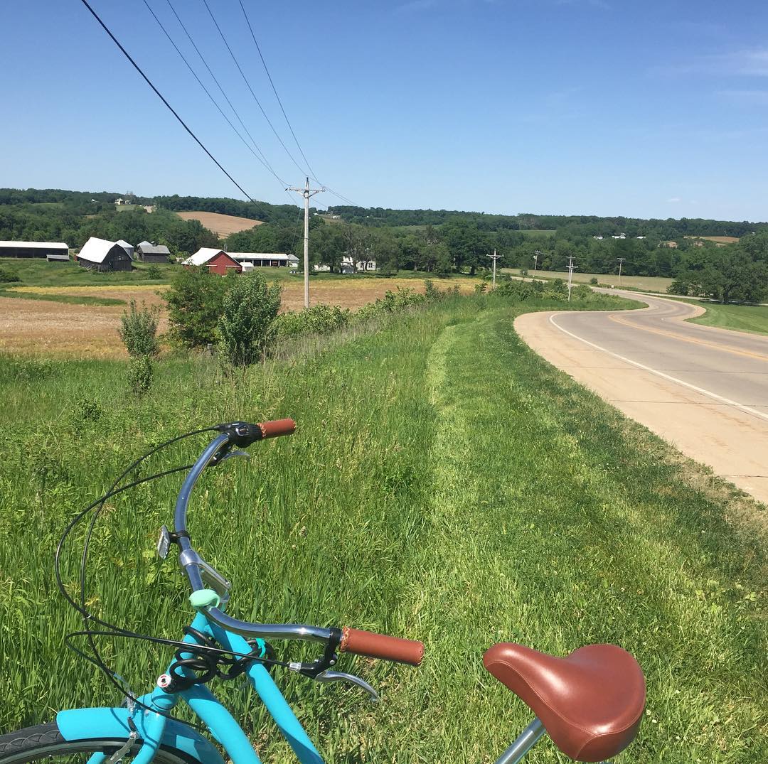 sixthreezero EVRYjourney Women's 24" 7 Speed Step-Through Touring Hybrid Bicycle — product view 182